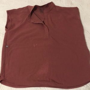 Figs top with bleach stain